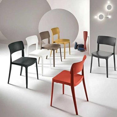 Plastic Chairs Manufacturers in Delhi