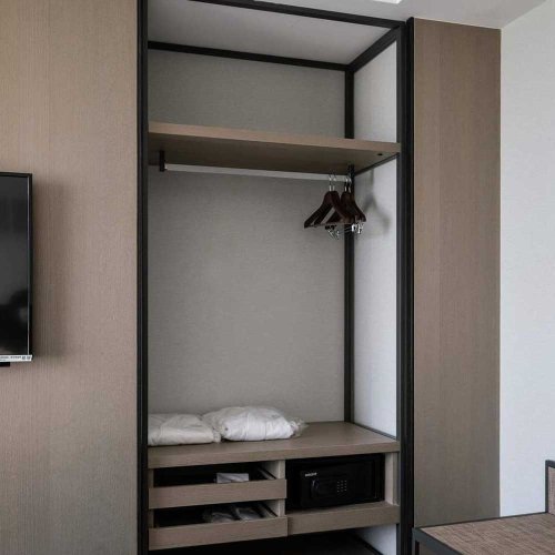 Wardrobe Manufacturers in Delhi