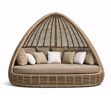 Wicker Lounger with Cushions and Canopy for Relaxing Outdoor Spaces Manufacturers, Suppliers in Delhi